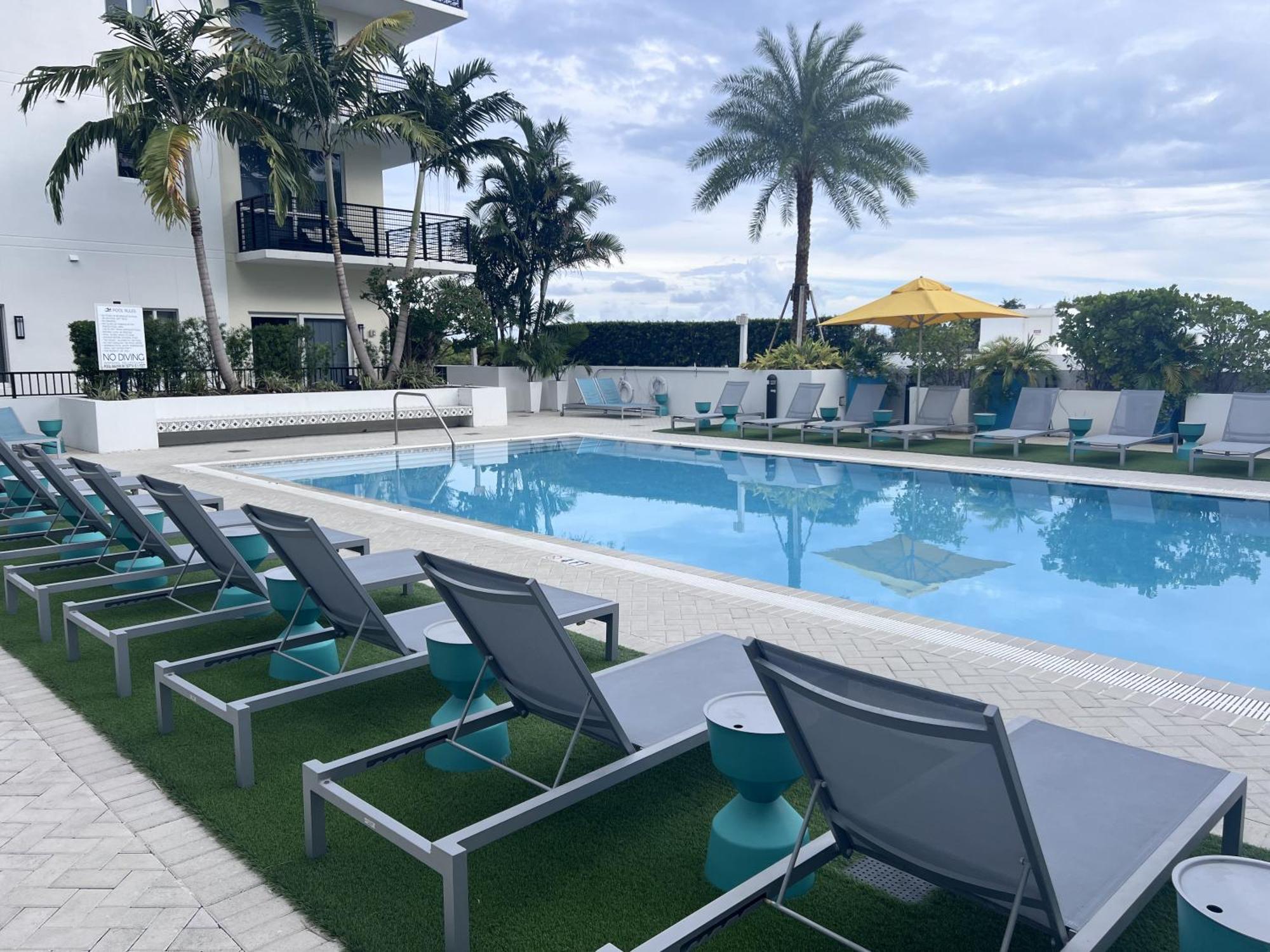 Master Bed Room In Calle Ocho Miami Zewnętrze zdjęcie