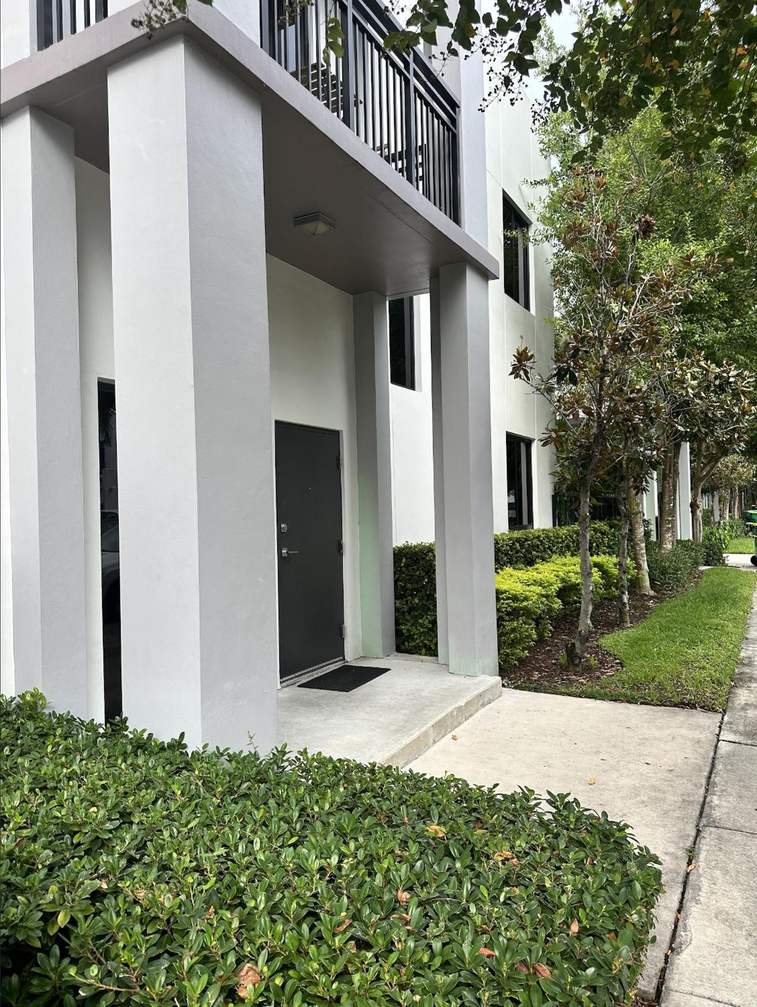 Master Bed Room In Calle Ocho Miami Zewnętrze zdjęcie