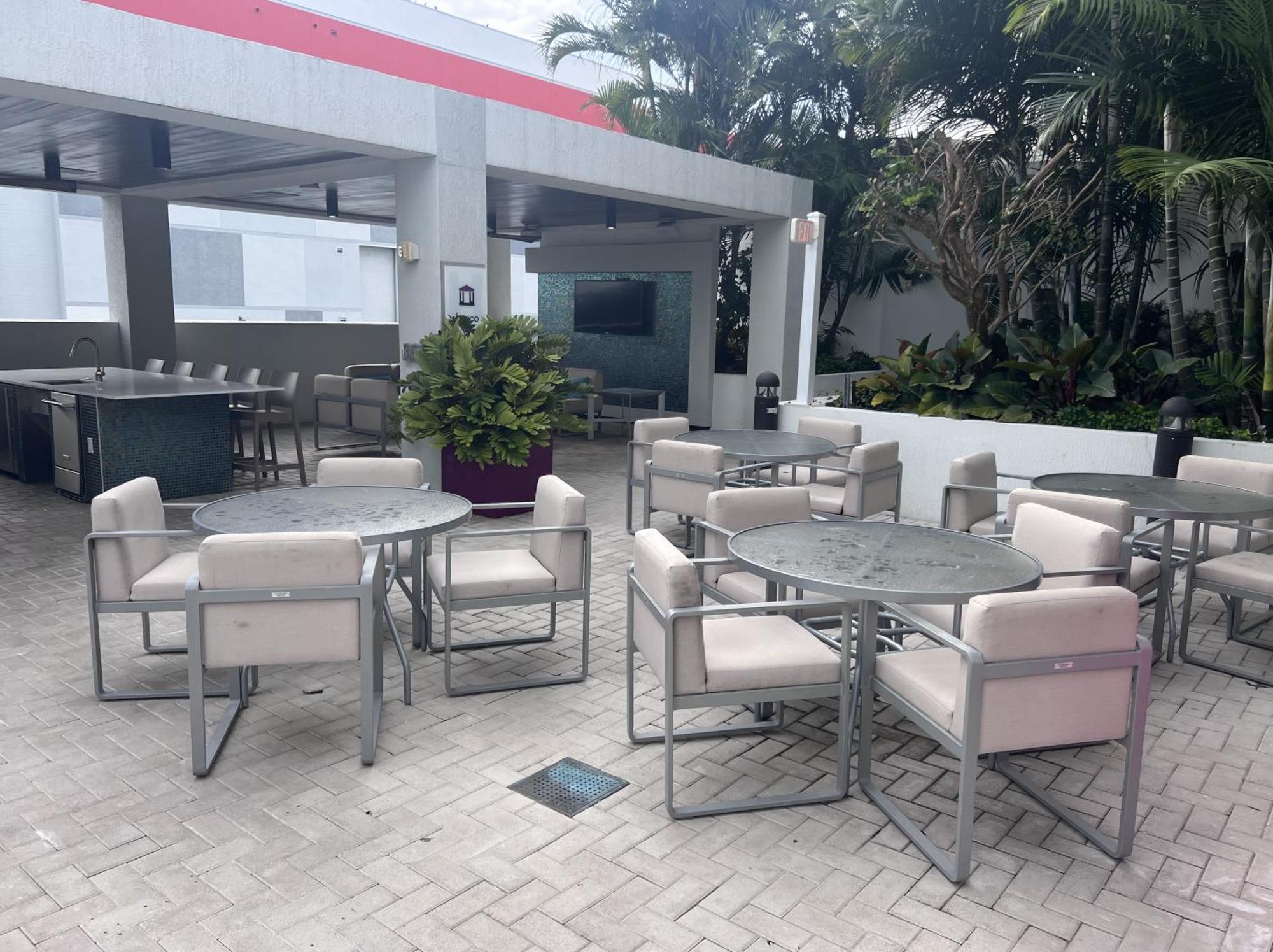 Master Bed Room In Calle Ocho Miami Zewnętrze zdjęcie