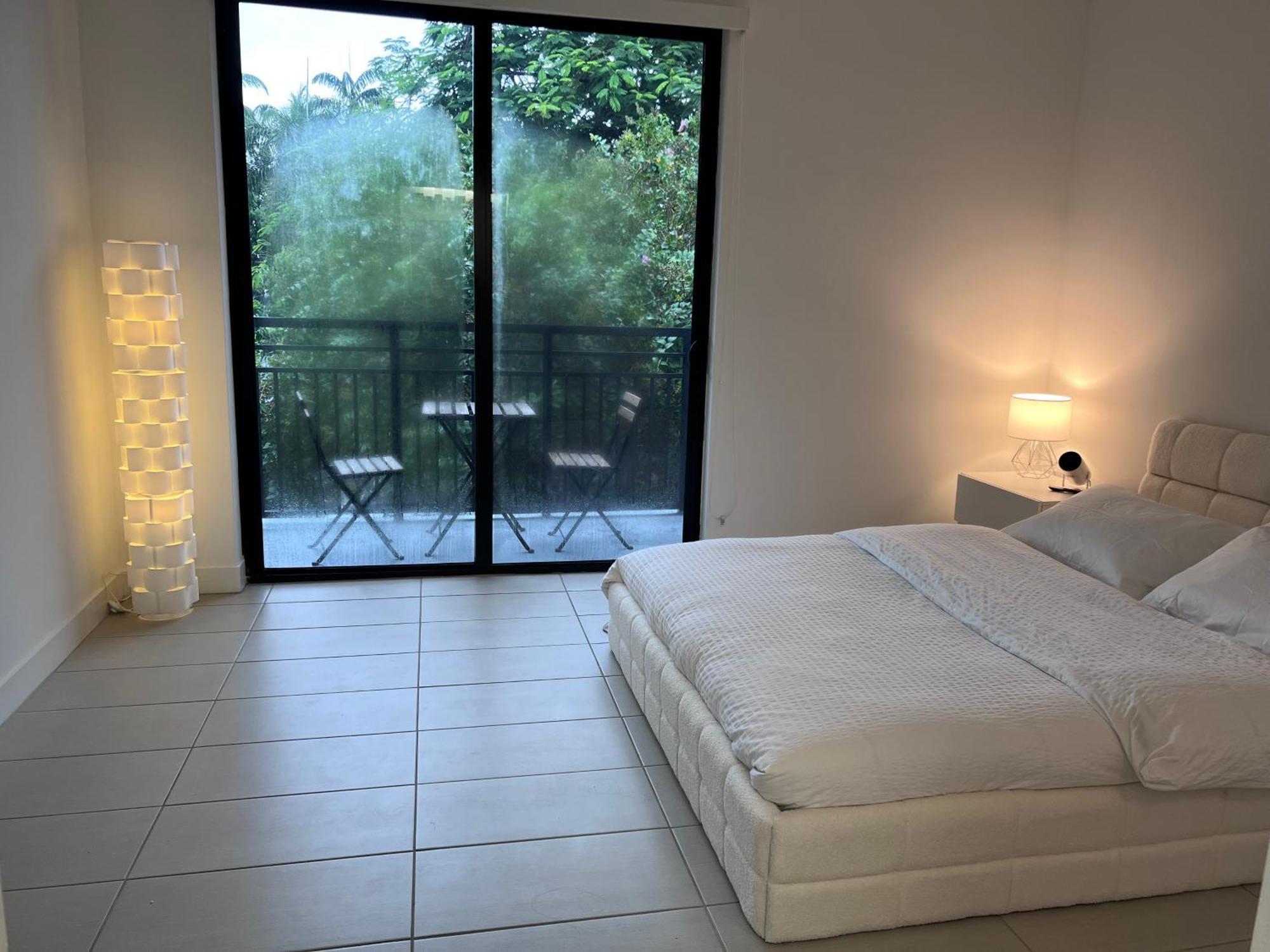 Master Bed Room In Calle Ocho Miami Zewnętrze zdjęcie