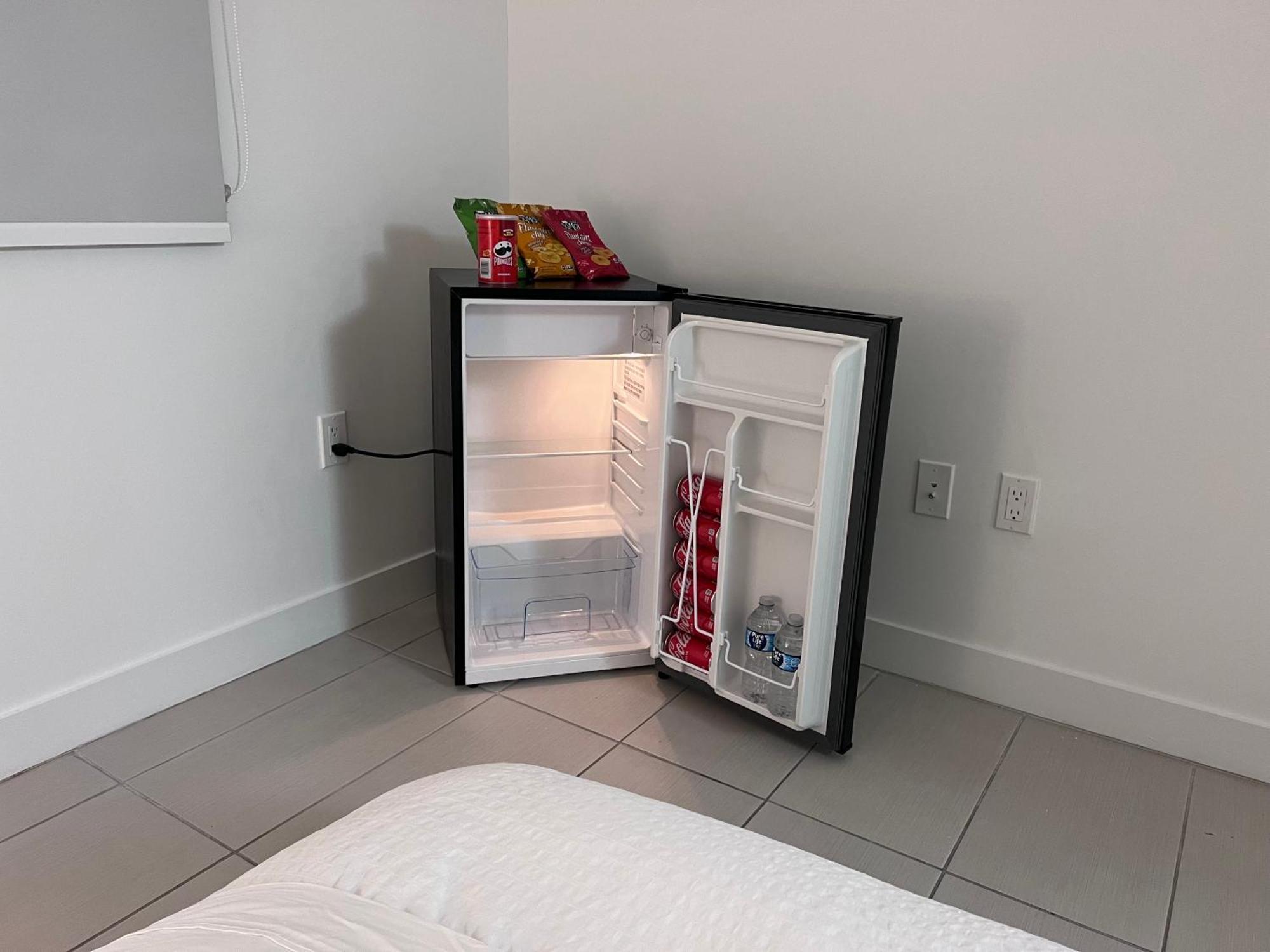 Master Bed Room In Calle Ocho Miami Zewnętrze zdjęcie